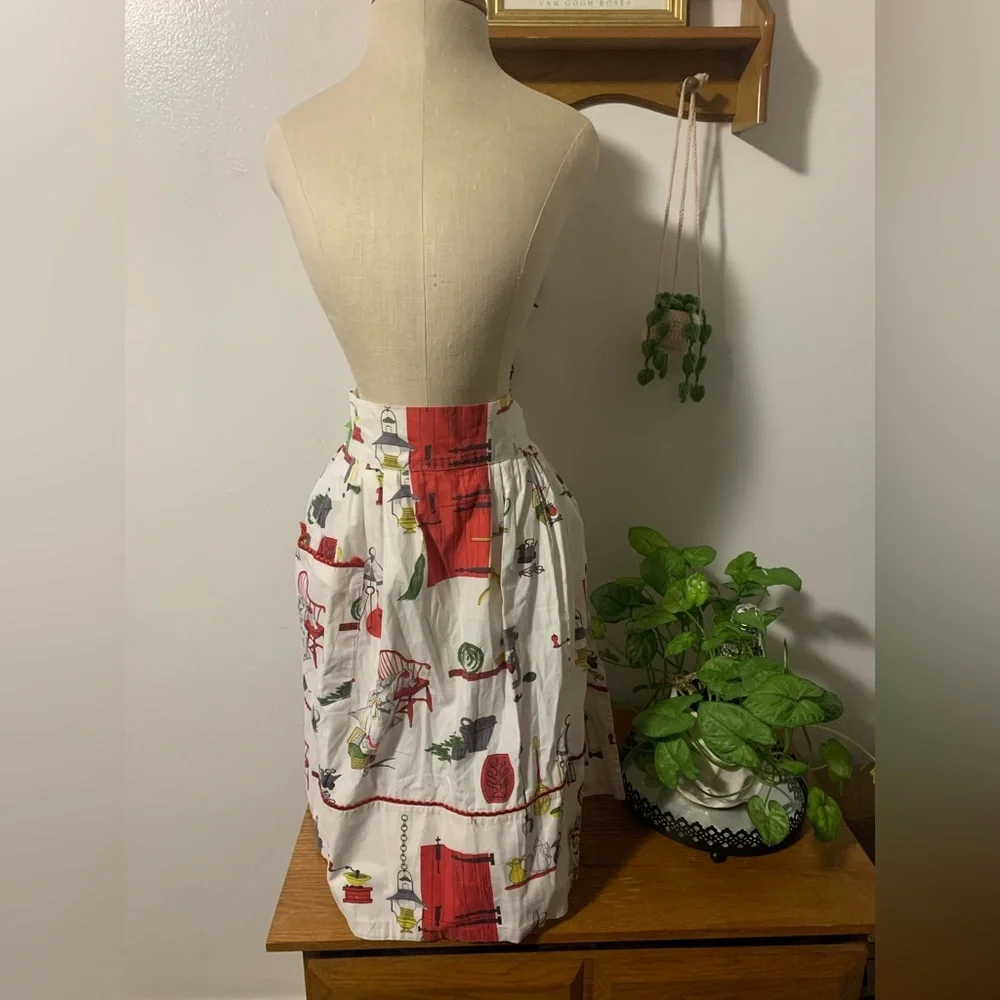 Vintage Handmade Half Apron Mid-Century Novelty Kitchen & Country Store Print